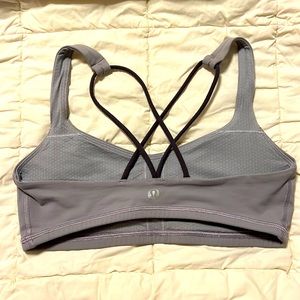 Lululemon Free To Be Bra Size 4. Excellent Used Condition! Gray